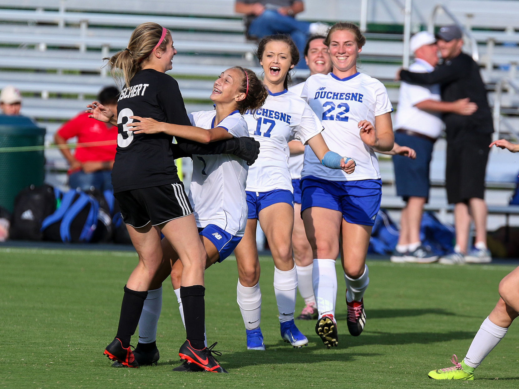 Duchesne vs. St. Vincent girls soccer